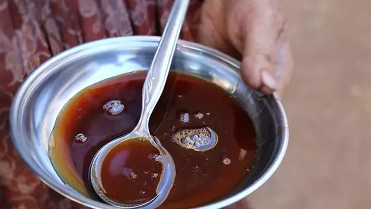Foto - Pekmezin içine ekleyip kaşık kaşık yiyin! Boğazdaki mikrobu bıçak gibi kesiyor, hırıltılı öksürük ve balgamın kökünü kurutuyor