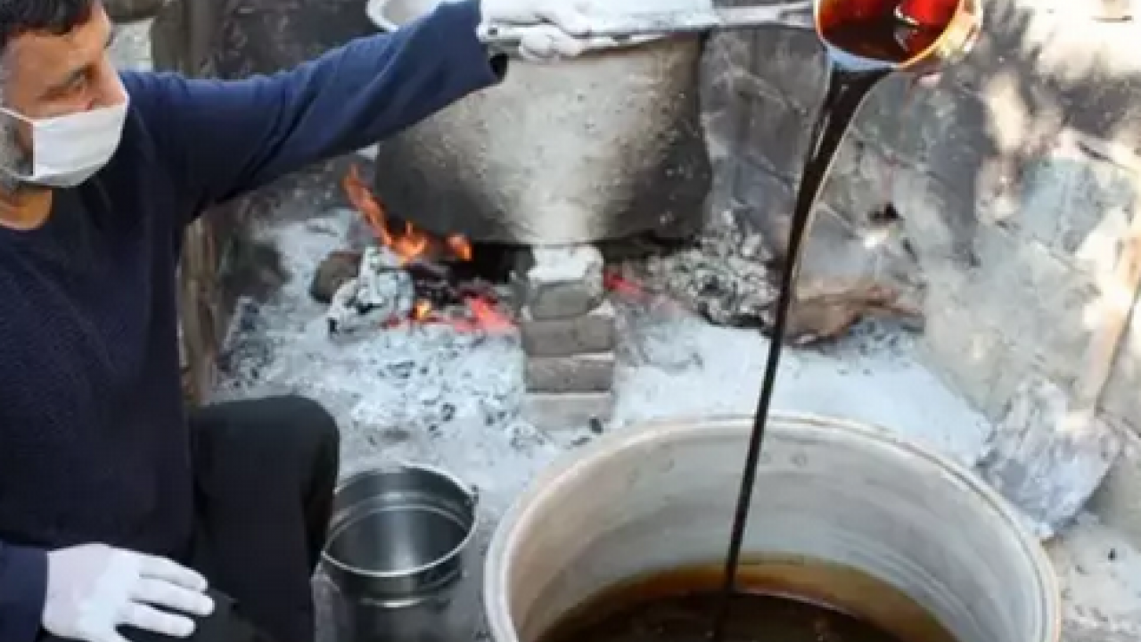 Foto - Pekmezin içine 1 kaşık ekleyin için: Kemikleri beton gibi yapıyor, kolesterolün kökünü kurutuyor, vücuda demir yüklüyor