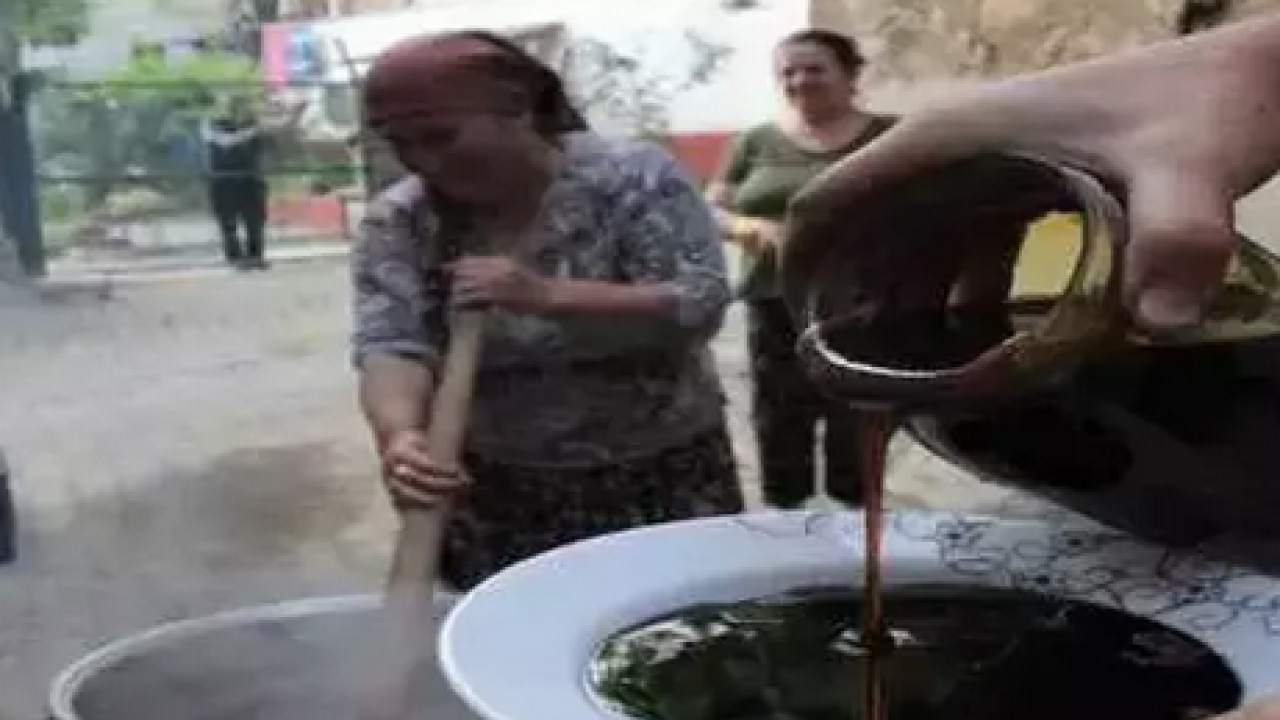 Foto - Pekmezin içine 1 kaşık ekleyin için: Kemikleri beton gibi yapıyor, kolesterolün kökünü kurutuyor, vücuda demir yüklüyor