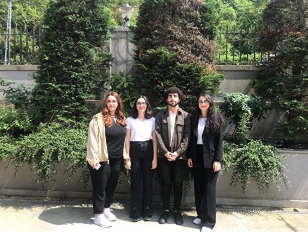 Foto - Pembe vagon istemezükçüleri görsün! İşte metrobüse binen kadınlar anketi