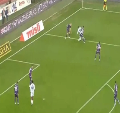 Foto - Penaltı kararları çok konuşuldu! Şok uyarı geldi: Yok böyle bir hakem faciası...