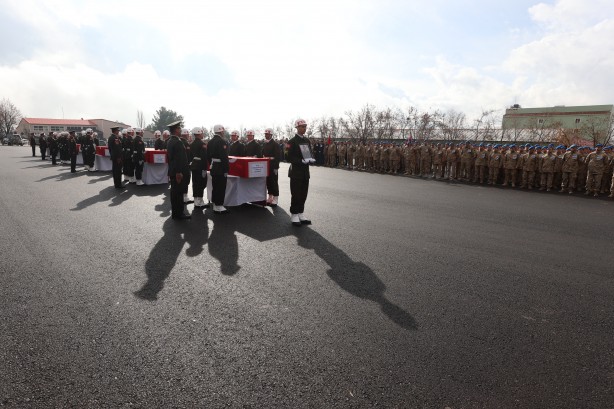Foto - Pençe-Kilit Harekatı bölgesinde şehit olmuşlardı! Milli Savunma Bakanı Güler’in de katılımıyla Şırnak'ta tören yapıldı!