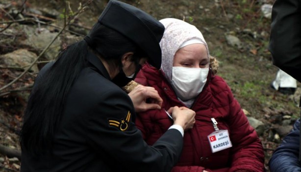 Foto - Pençe Şimşek-Yıldırım şehidi son yolculuğuna uğurlandı