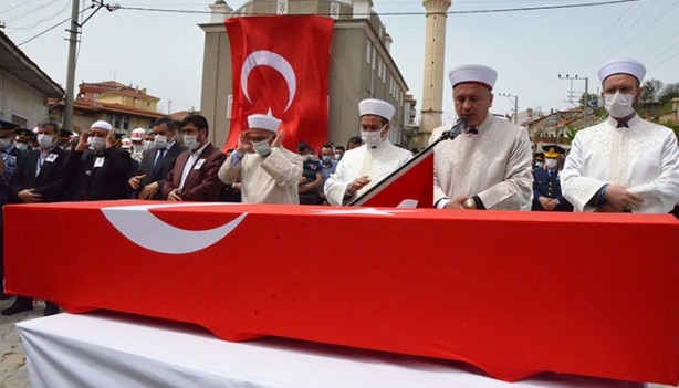 Foto - Pençe-Yıldırım şehidi son yolculuğuna uğurlandı