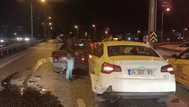 Pendik'te meydana gelen zincirleme trafik kazası trafiği felç etti