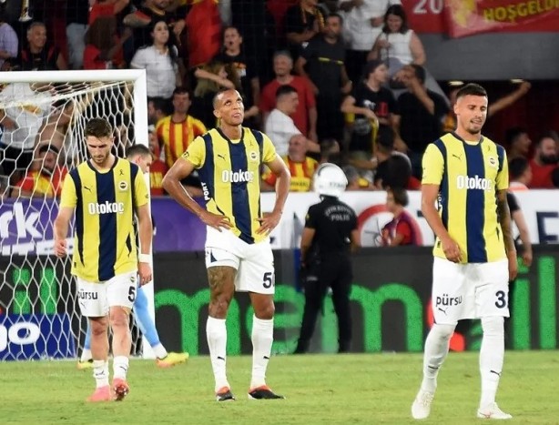 Foto - Perde arkasında neler var? Ferdi Kadıoğlu'nun ayrılmak istemesinin sebebi Mourinho mu?