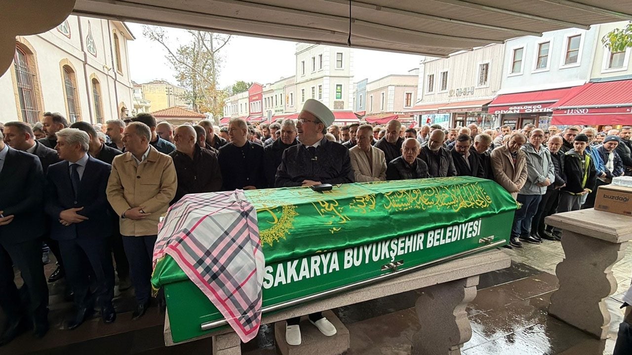 Foto - Peribacasının çökmesi sonucu can vermişlerdi: Gazeteci Tuna ve eşi dualarla uğurlandı