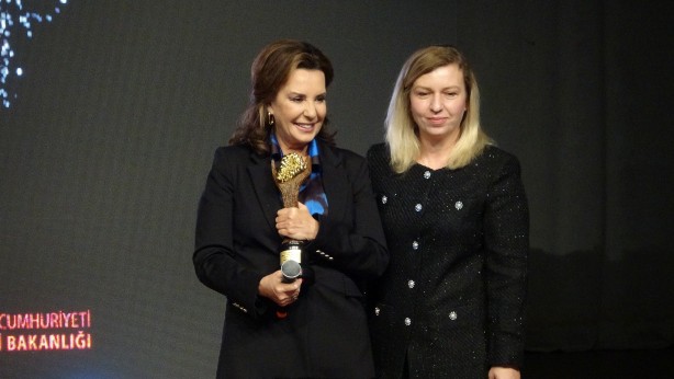 Foto - Perihan Savaş ve Ediz Hun 'helal olsun' dedirtti