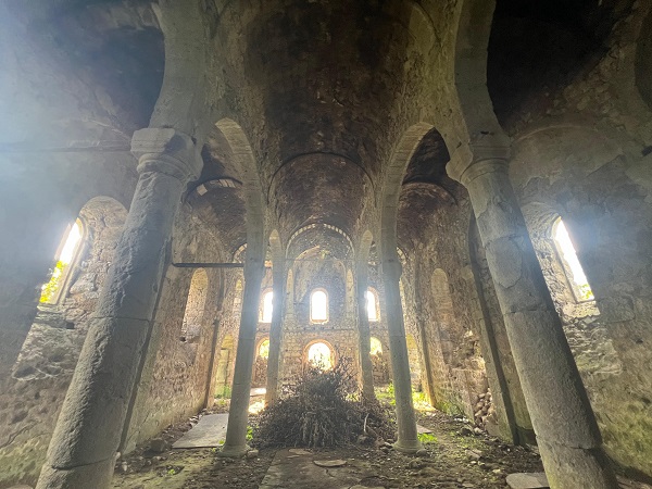 Foto - Perişan hale geldi! Bu ilçede tarihi yapılara rahat yok! 