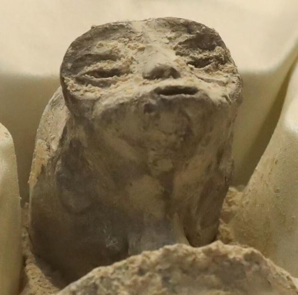 Foto - Peru’da bulunan uzaylı mumya gizemi! Parmak izleri şaşkınlığa neden oldu