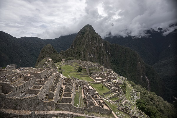 Foto - Peru'daki antik İnka şehri: Machu Picchu