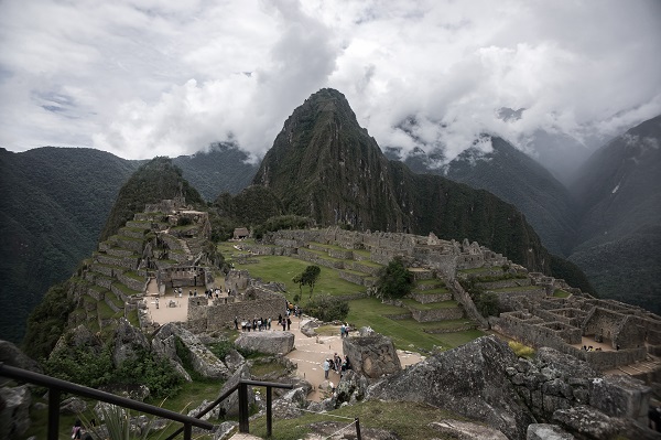 Foto - Peru'daki antik İnka şehri: Machu Picchu