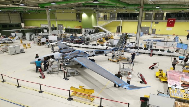 Foto - Peş peşe BAYKAR'ın kapısını çaldılar! Biri gidiyor, biri geliyor