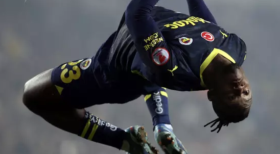 Foto - Peş peşe bombalar! Forvet duyurusu: Dikkat çeken isimdi ortalığı karıştıracak!