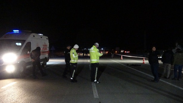 Foto - Peş peşe iki aracın çarptığı şahıs hayatını kaybetti