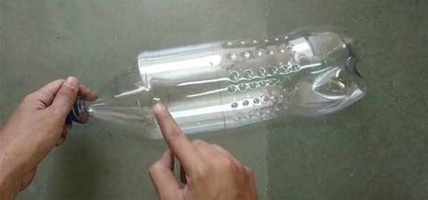 Foto - Pet şişeden elektrikli süpürge yaptı!