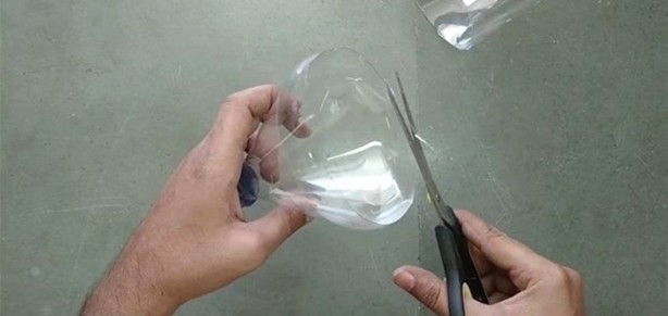 Foto - Pet şişeden elektrikli süpürge yaptı!