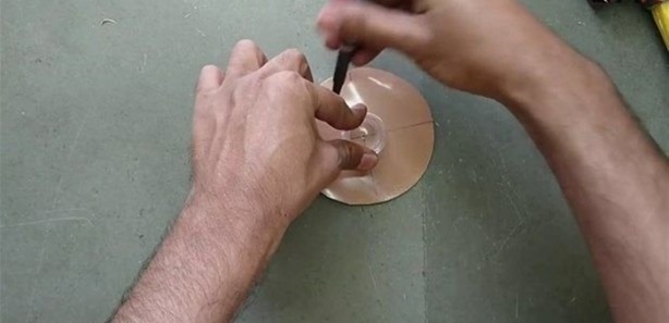 Foto - Pet şişeden elektrikli süpürge yaptı!