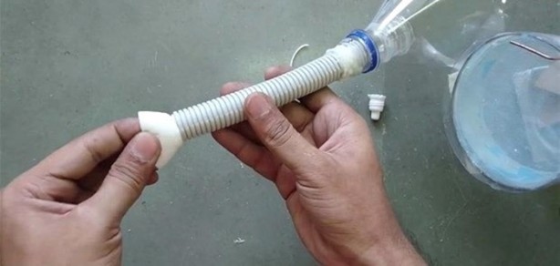 Foto - Pet şişeden elektrikli süpürge yaptı!