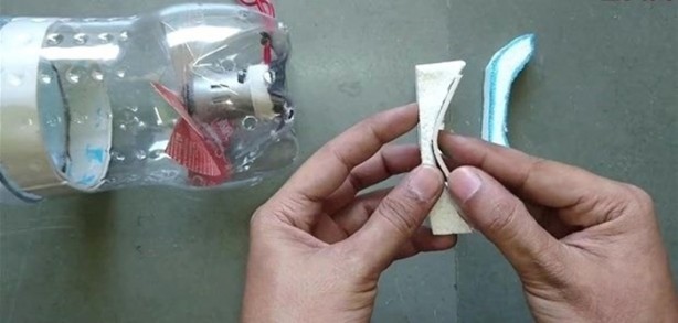 Foto - Pet şişeden elektrikli süpürge yaptı!