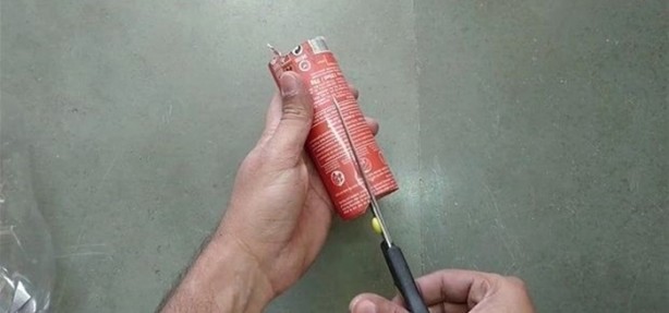 Foto - Pet şişeden elektrikli süpürge yaptı!