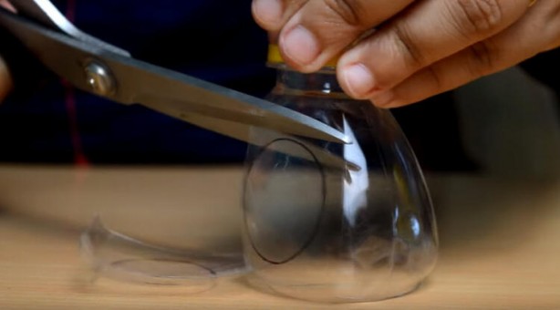 Foto - Pet şişeyi sakın çöpe atmayın bakın ne işe yarıyormuş