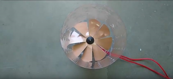 Foto - Pet şişeyle elektrik süpürgesi yaptı!