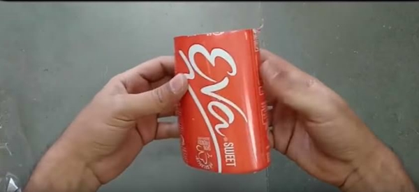 Foto - Pet şişeyle elektrik süpürgesi yaptı!