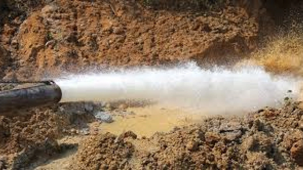 Foto - Petrol beklerken Van'dan bakın ne fışkıracak! 17 adet kuyu açılıyor, herkesi heyecan sardı