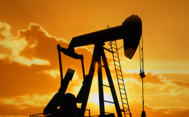 Foto - Petrol emareleri üzerine bölgeye gidildi! Yerin 2 bin metre altına inilecek... Petrolün fışkırması an meselesi