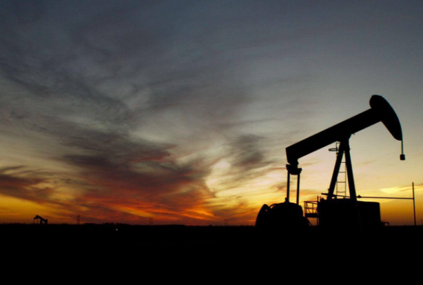 Foto - Petrol fışkıran bölgede arama çalışmalarına başladılar! Tonlarca varil petrole çökecekler