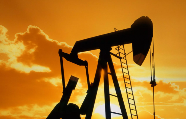 Foto - Petrol fışkıran bölgede arama çalışmalarına başladılar! Tonlarca varil petrole çökecekler