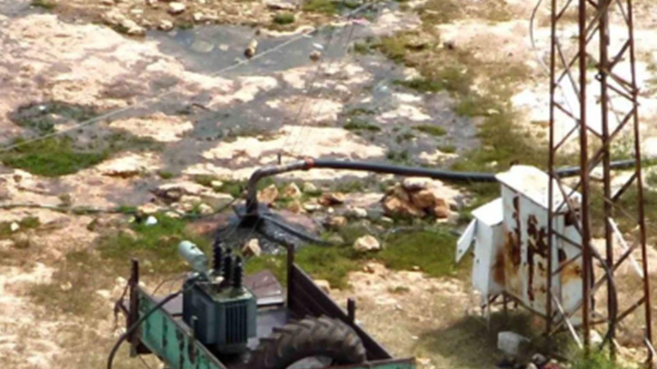 Foto - Petrol fışkırması beklenirken koca araziden çıkana bakın! Sizi Allah bildiği gibi yapsın