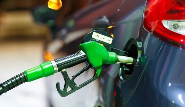 Foto - Petrol fiyatları son dakika: Akaryakıtta benzine ve motorine zam geldi! 4 Ocak 2024 benzin fiyatı kaç lira ve mazot fiyatı kaç TL?