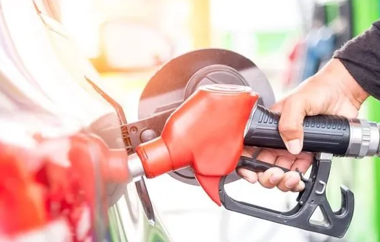 Foto - Petrol fiyatları son dakika: Akaryakıtta benzine ve motorine zam geldi! 4 Ocak 2024 benzin fiyatı kaç lira ve mazot fiyatı kaç TL?