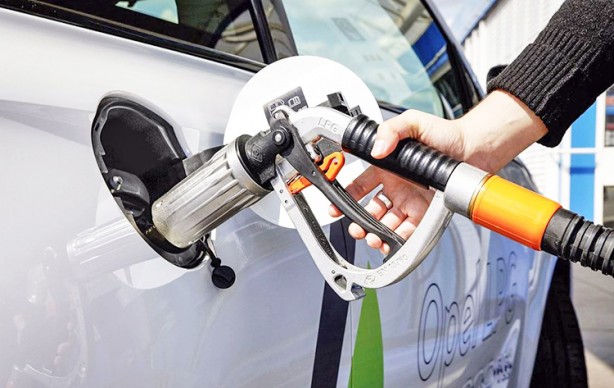 Foto - Petrol fiyatlarındaki düşüş akaryakıt fiyatlarını aşağı çekiyor: Akaryakıt fiyatlarında son durum