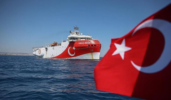 Foto - Petrol ithal eden enişteden petrol çıkaran Türkiye’ye