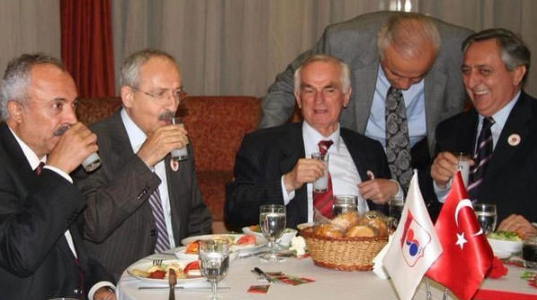 Foto - Petrol ithal eden enişteden petrol çıkaran Türkiye’ye