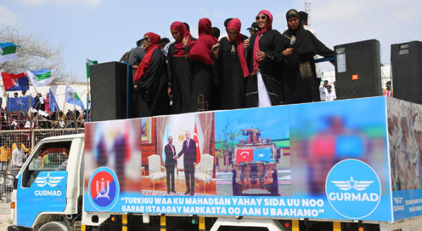 Foto - Petrol ithal eden enişteden petrol çıkaran Türkiye’ye