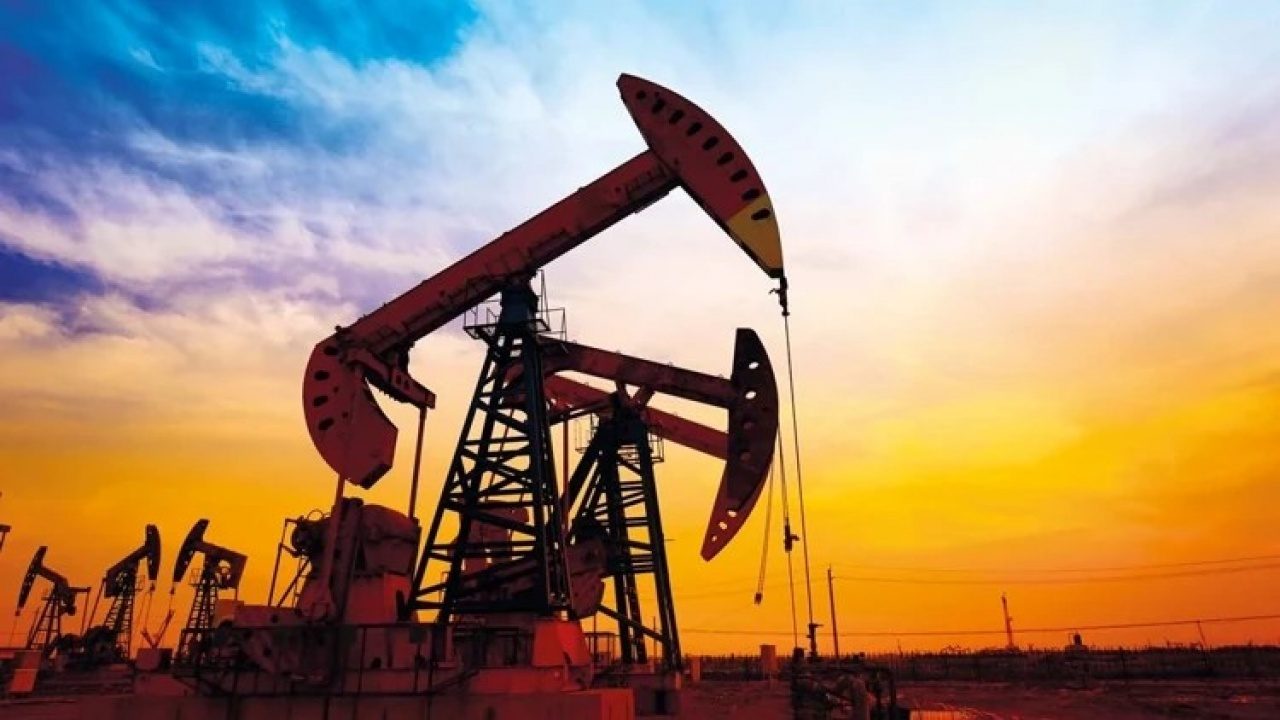 Foto - Petrol tankerleri vurulurken şaşırtan haber! Hürmüz Boğazı’ndan yıllar sonra milyon varil petrol taşıdılar