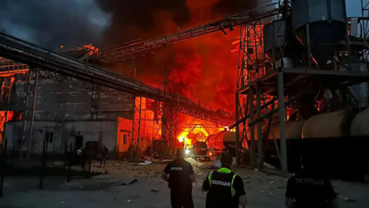 Petrol tesisi vuruldu! Çok büyük kriz çıkacak