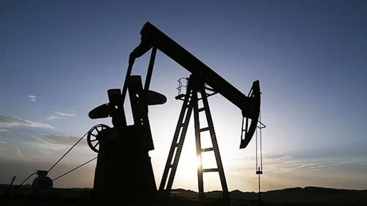 Petrol üreten ülkelerin sıralaması değişti! BAE'nin kararı sonrası ortaya çıkan ismi uzmanı açıkladı! İşte o detaylar