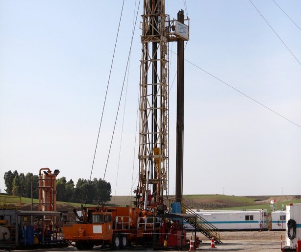 Foto - 'Petrol var' deyince kimse inanmamıştı! 'Deli' denilen adamın başına talih kuşu kondu: Dev petrol rezervi