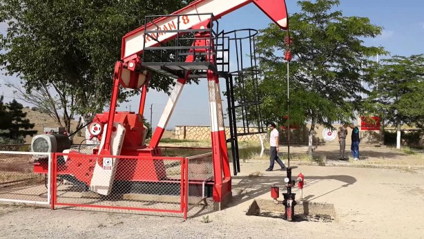 Foto - 'Petrol yok' denilerek kapatılan kuyuda şok eden gelişme: Petrol kilometrelerce aktı