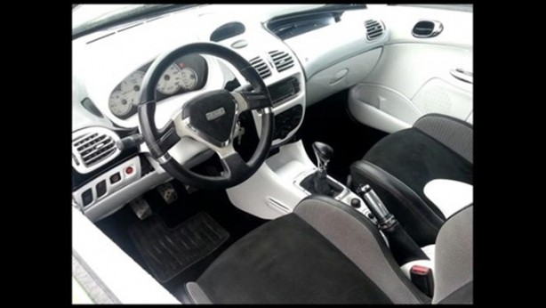 Foto - Peugeot 206'yı bakın ne hale getirdi