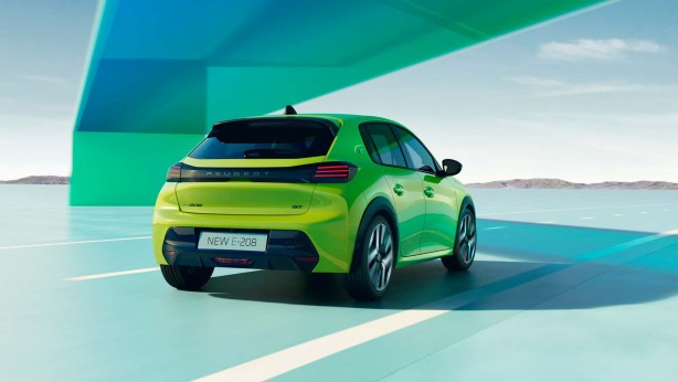 Foto - Yenilenen Peugeot 208 Türkiye’de! İki benzinli ve bir elektrikli motorla gelen araç 7 renk seçeneği sunuyor! Peki fiyatı ne kadar?