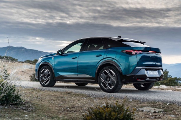 Foto - PEUGEOT bu işi biliyor! İleri seviye teknolojilerle geliştirilen 3008 ve E-3008 ne zaman Türkiye’ye geliyor? 5.6 litrelik ortalama yakıt tüketimiyle fark oluşturuyor!