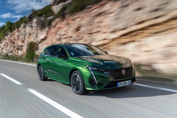 Foto - Peugeot mayıs ayında herkesi otomobil sahibi yapacak! Tüm faizleri sıfırladı! Benzinli, dizel ve yüzde 100 elektrikli otomobiller burada!