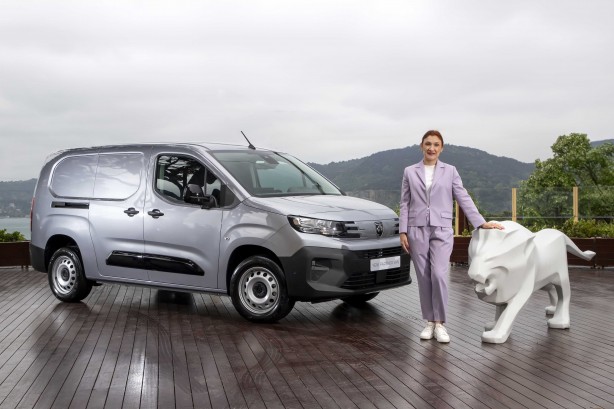Foto - Peugeot’nun yenilenen Rifter, Partner Van, Boxer Van, Expert ve Expert Traveller modelleri Türkiye’de! Peki fiyatları ne kadar? Araçlar neler sunuyor?