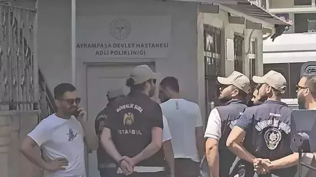 Foto - Peygamber Efendimiz’in karikatürünü çizen hadsiz Leman’a bir şok daha! Resmen felekleri şaştı